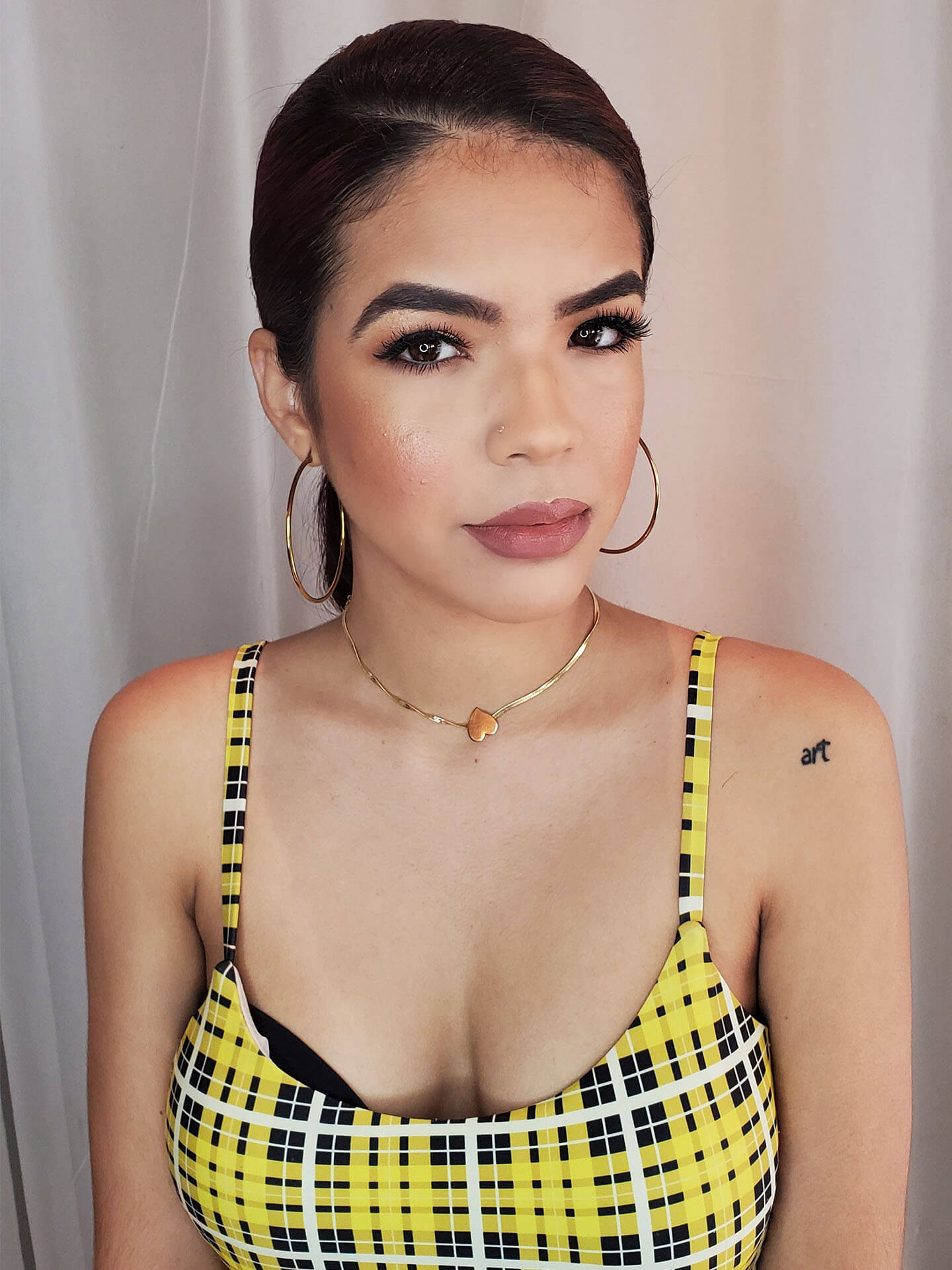 Cayman Islands Makeup Artist 68 | glamorous.ky