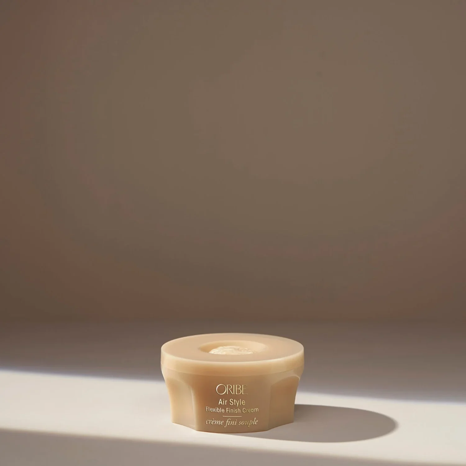 Oribe AirStyle Flexible Finish Cream | glamorous.ky