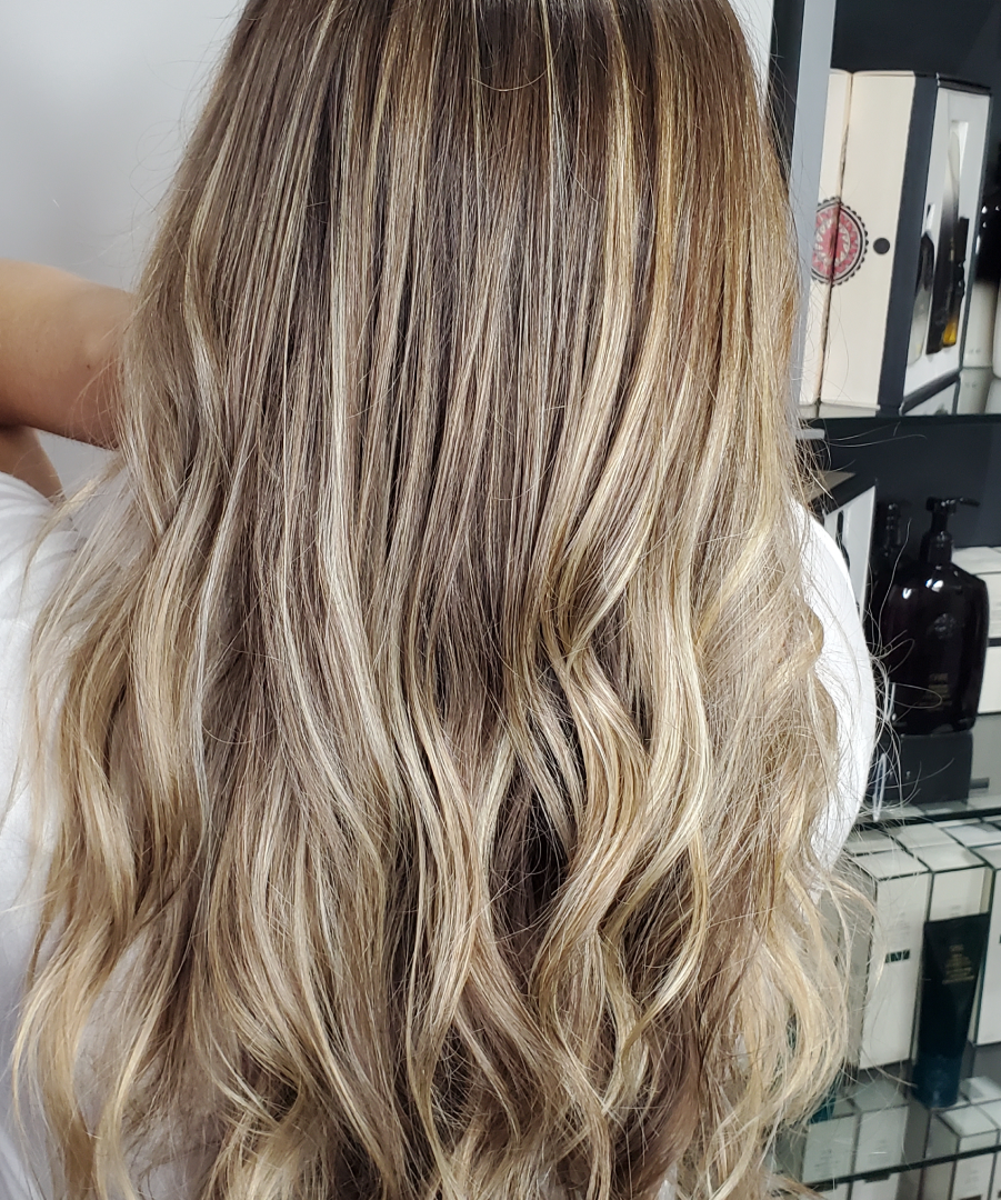 A CUSTOMIZED BALAYAGE FOR EVERY CLIENT