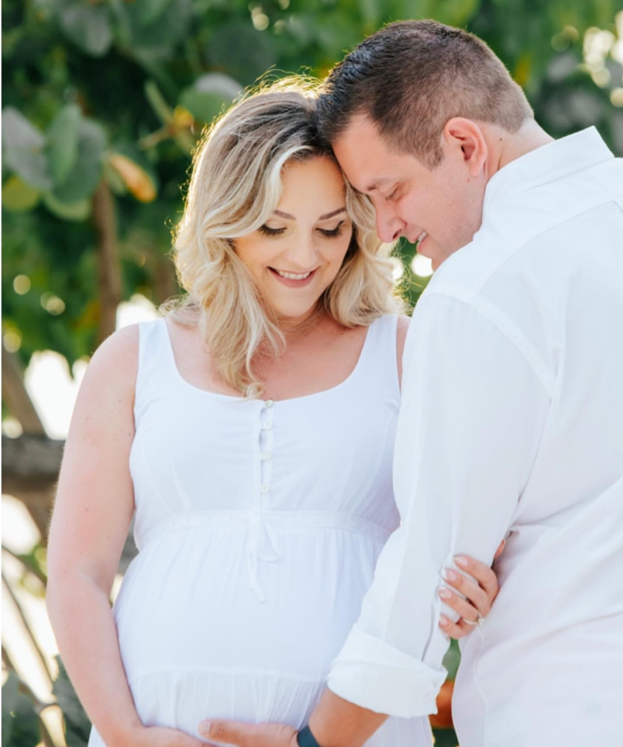 Maternity photoshot cayman 2