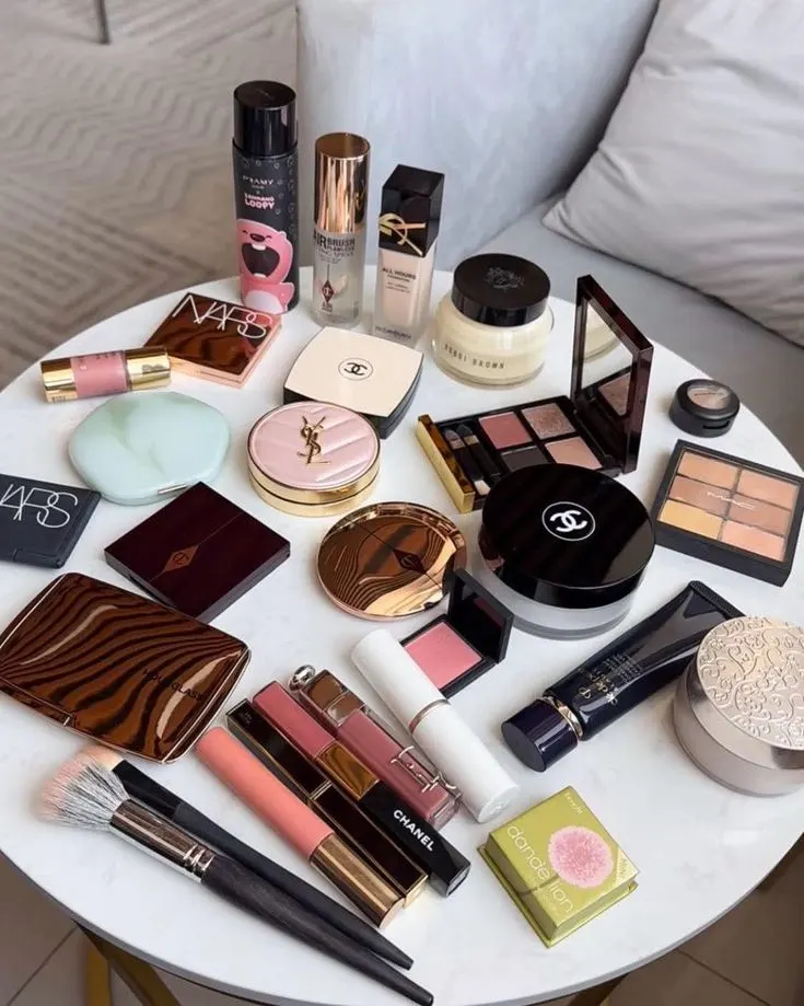 Professional makeup at Glamorous Cayman Islands